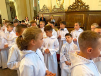  WYJAZD DZIECI KOMUNIJNYCH NA ŚWIĘTĄ GÓRĘ 