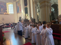  WYJAZD DZIECI KOMUNIJNYCH NA ŚWIĘTĄ GÓRĘ 